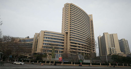 凈松援助江蘇省人醫(yī)隔離病房新風(fēng)凈化設(shè)備  同心抗疫